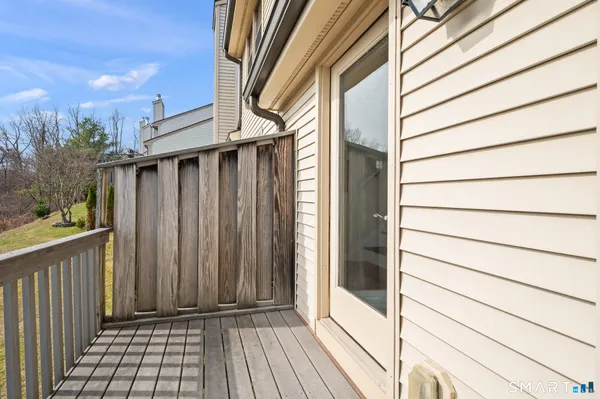 $340,000 | 25 Tinsmith Crossing, Unit 25, Wethersfield, CT 06109