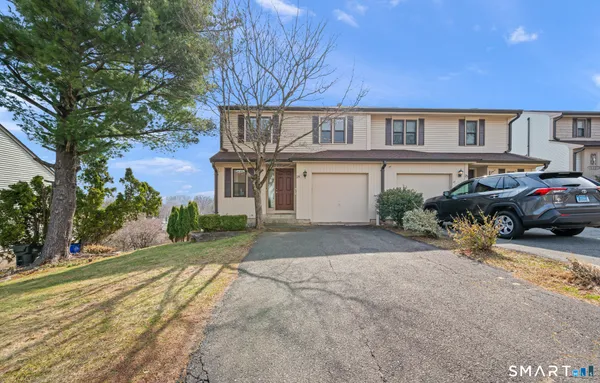$340,000 | 25 Tinsmith Crossing, Unit 25, Wethersfield, CT 06109