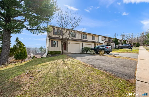 $340,000 | 25 Tinsmith Crossing, Unit 25, Wethersfield, CT 06109