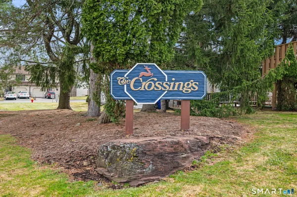 $340,000 | 25 Tinsmith Crossing, Unit 25, Wethersfield, CT 06109