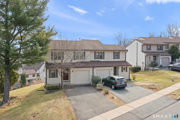 $340,000 | 25 Tinsmith Crossing, Unit 25, Wethersfield, CT 06109