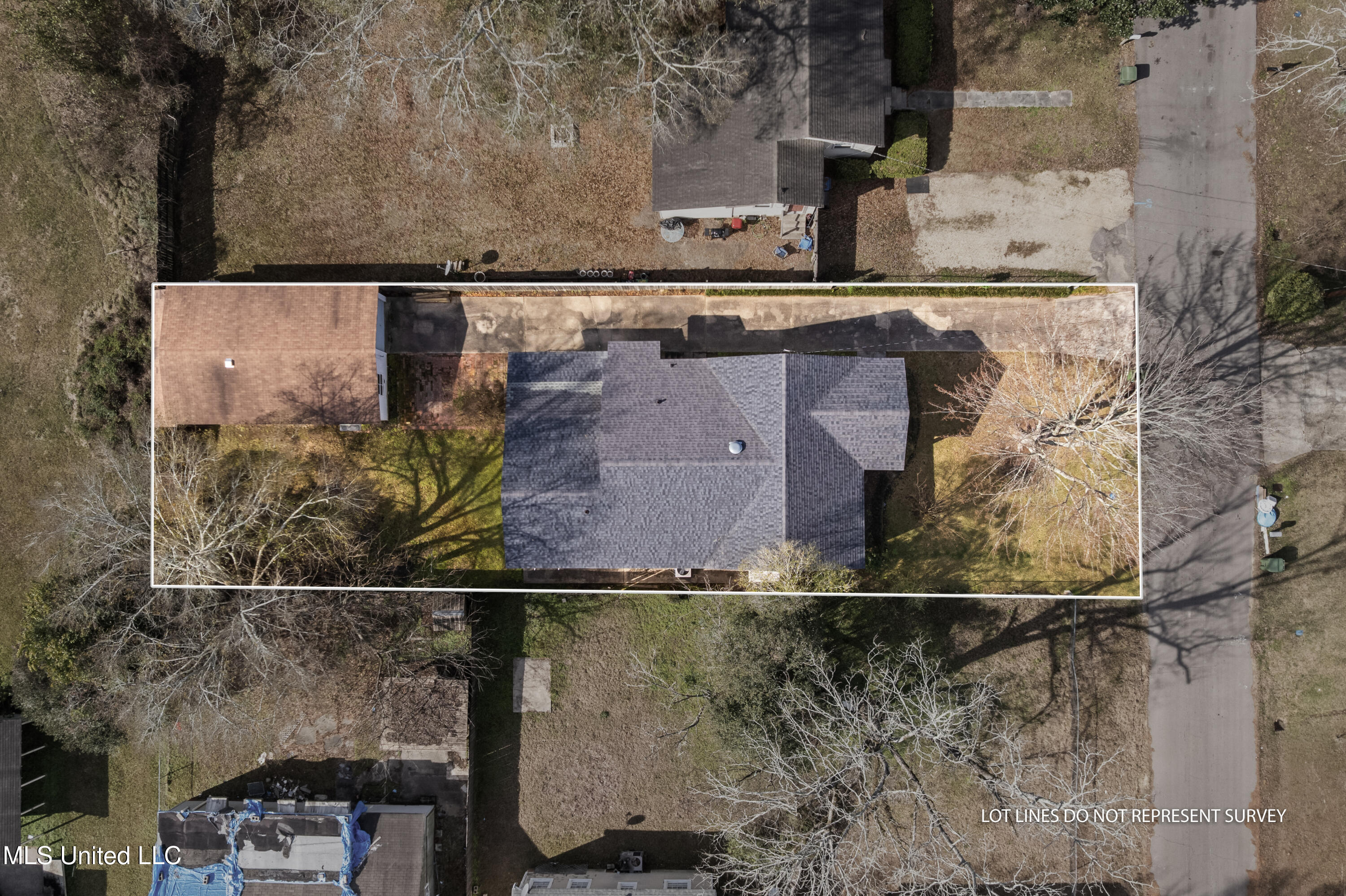 1812 Mable Street Hattiesburg, MS 39401 - Photo 38 of 41 1812_Mable_St-40