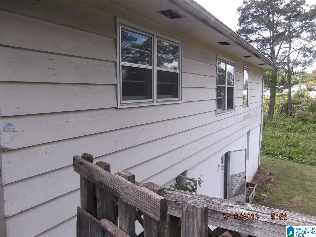307 Crosson Street Weaver, AL 36277 - Photo 4 of 20