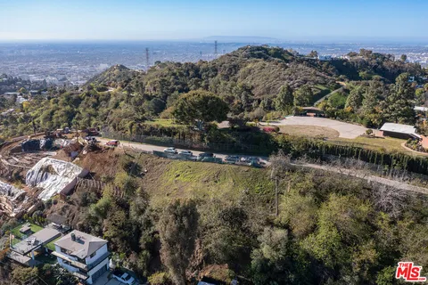 $1,145,000 | 7315 Pyramid Place, Los Angeles, CA 90046