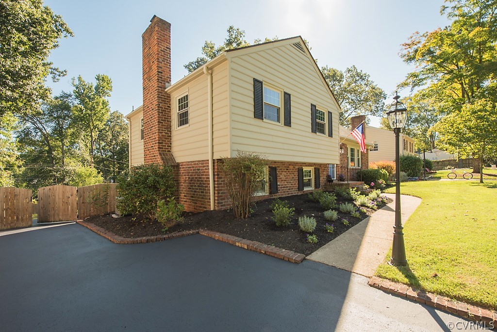 9504 Newhall Road Henrico, VA 23229 - Photo 4 of 41 Gallery Image 4