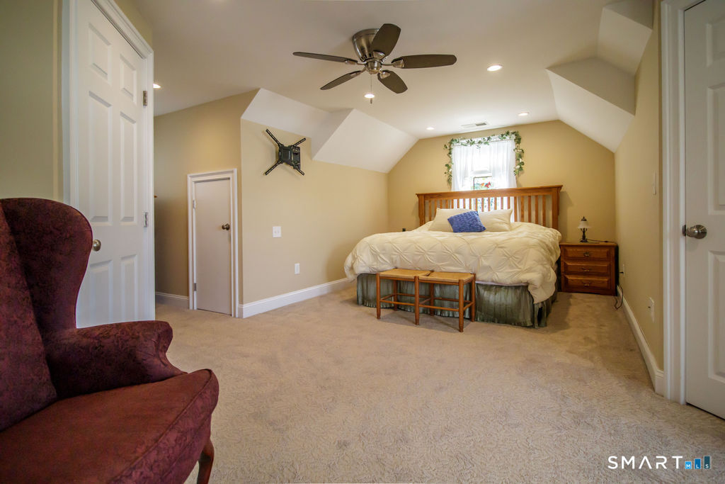 90 Town Line Road Plainville, CT 06062 - Photo 17 of 30