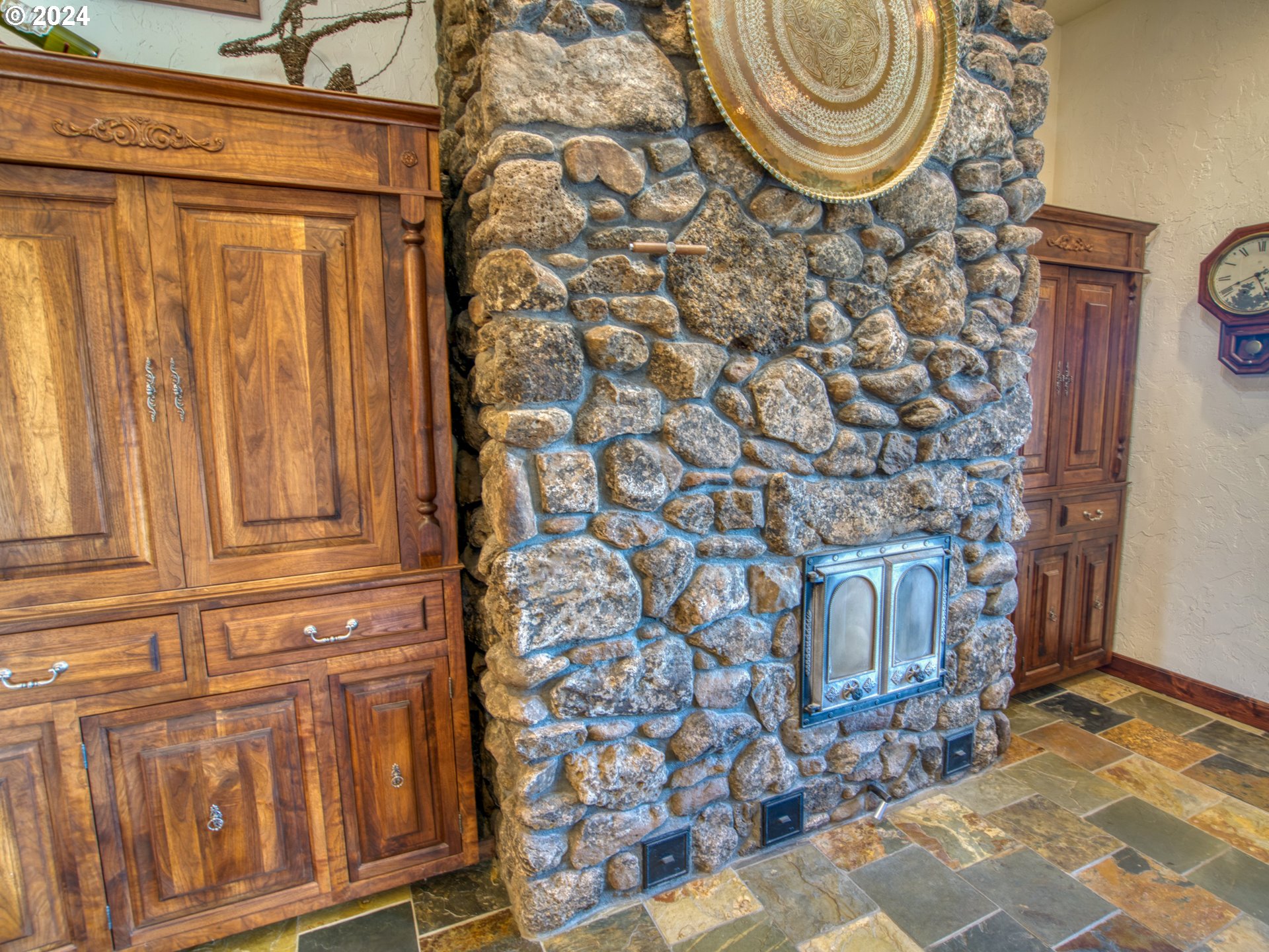 287 Munson Prairie Road Goldendale, WA 98620 - Photo 23 of 48 a view of a door with an outdoor space