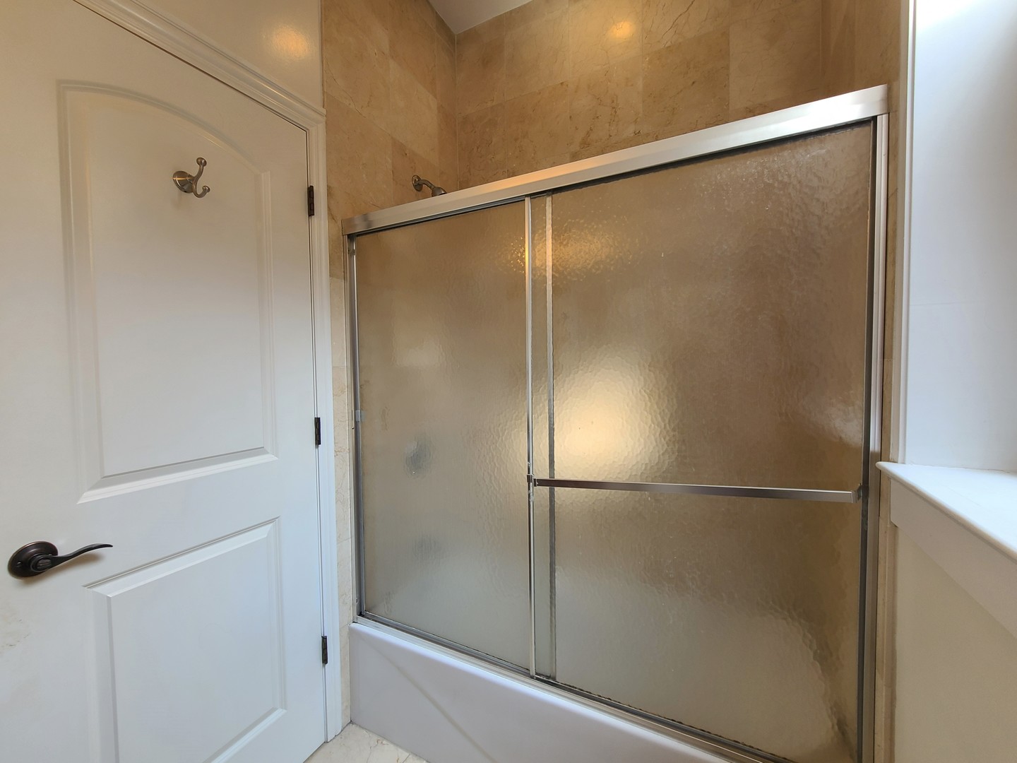 3339 North Halsted Street, Unit 2 Chicago, IL 60657 - Photo 12 of 28