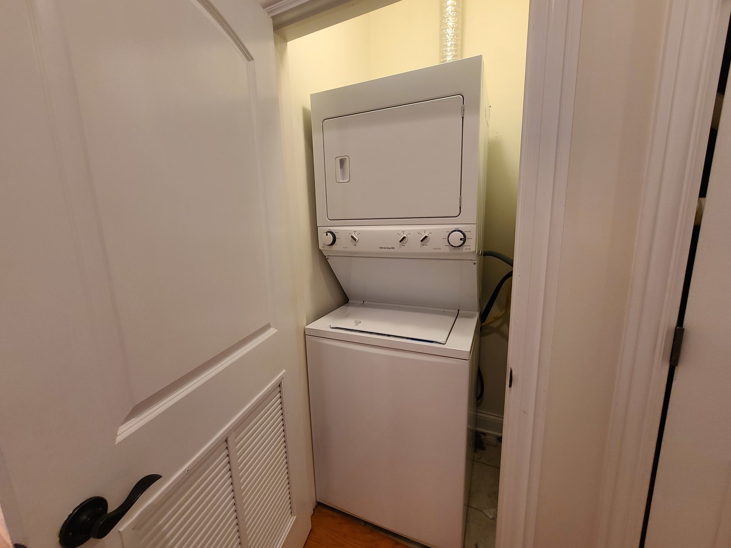 3339 North Halsted Street, Unit 2 Chicago, IL 60657 - Photo 13 of 28