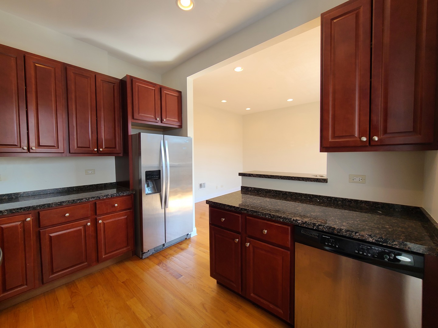 3339 North Halsted Street, Unit 2 Chicago, IL 60657 - Photo 8 of 28