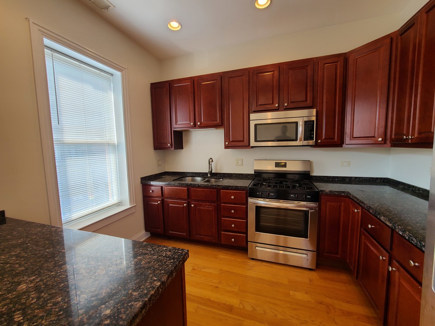 3339 North Halsted Street, Unit 2 Chicago, IL 60657 - Photo 9 of 28