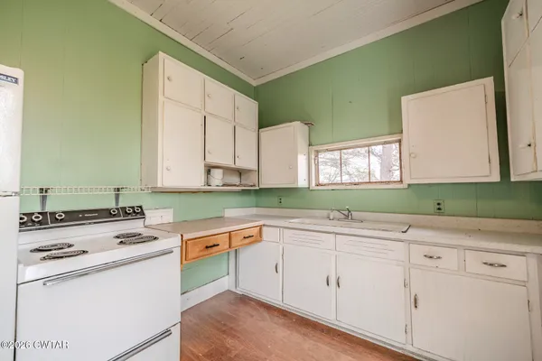 $179,000 | 317 Madison Avenue East, Grand Junction, TN 38039