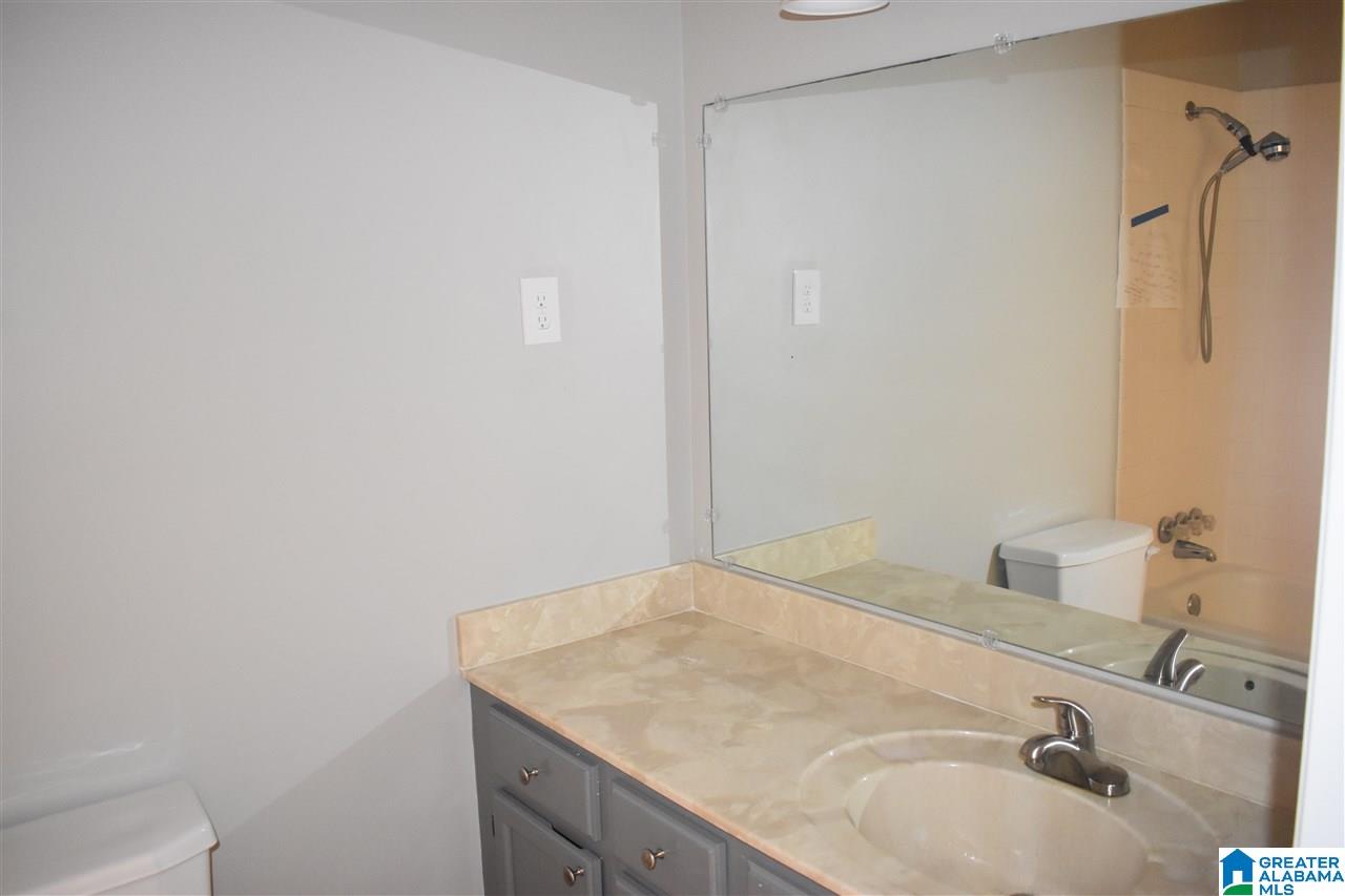 3806 Windhover, Unit 3 Birmingham, AL 35216 - Photo 14 of 28