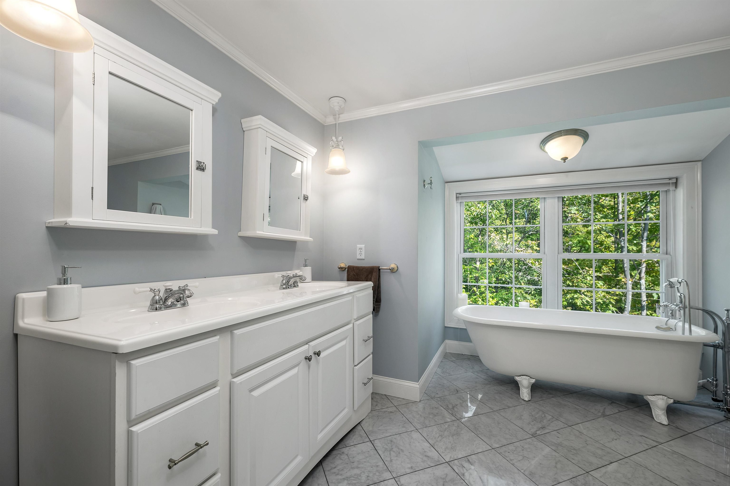 76 Lancaster Road Gorham, NH 03581 - Photo 16 of 39