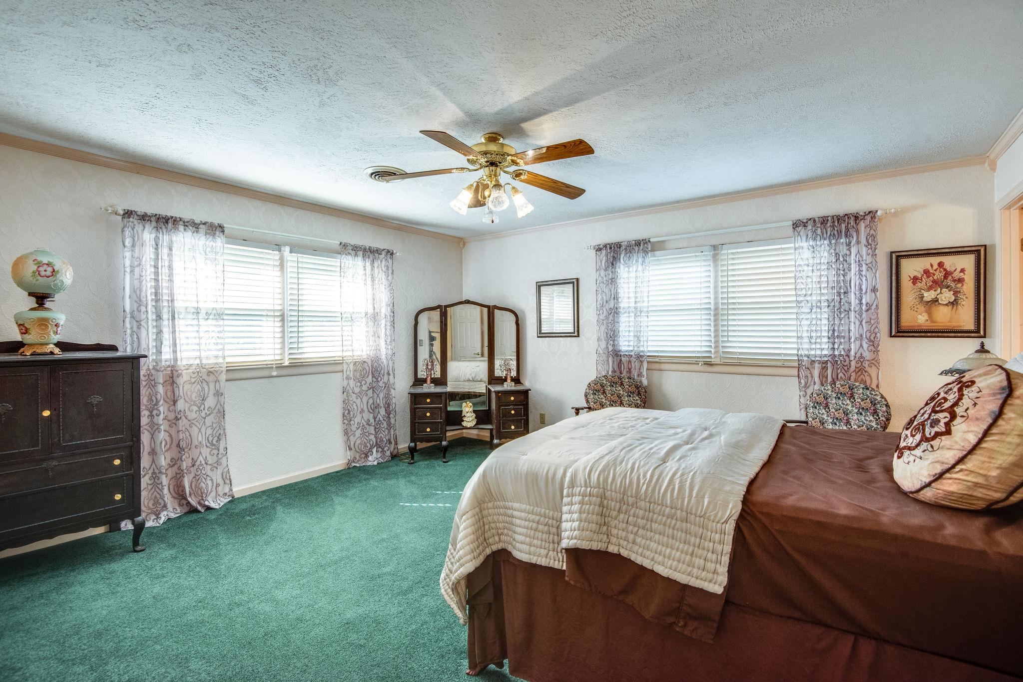 1544 Old Columbia Road Dickson, TN 37055 - Photo 21 of 30 2nd bedroom upstairs.