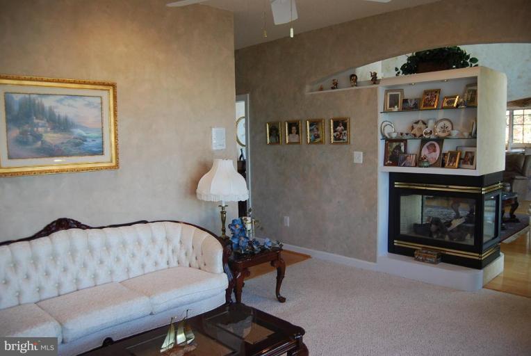 256 Long Point Road Crownsville, MD 21032 - Photo 14 of 30 Living Room