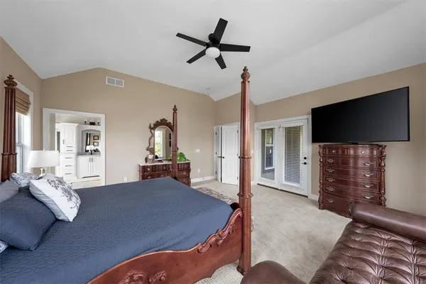 $1,200,000 | 9885 Edgerton Road, De Soto, KS 66018