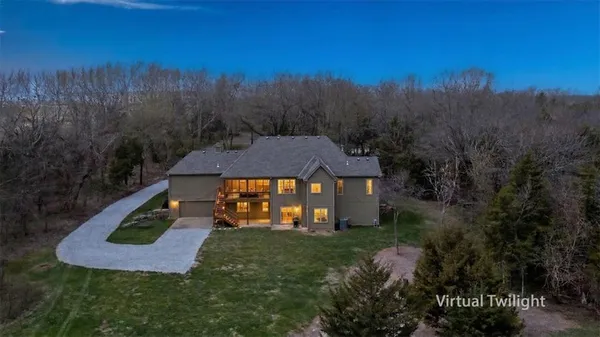 $1,200,000 | 9885 Edgerton Road, De Soto, KS 66018