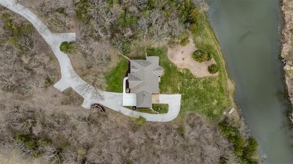 $1,200,000 | 9885 Edgerton Road, De Soto, KS 66018