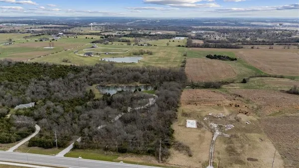 $1,200,000 | 9885 Edgerton Road, De Soto, KS 66018