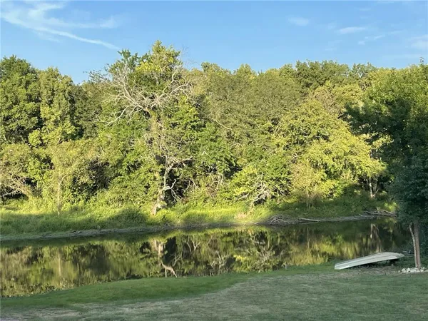 $1,200,000 | 9885 Edgerton Road, De Soto, KS 66018