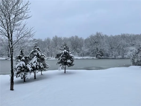 $1,200,000 | 9885 Edgerton Road, De Soto, KS 66018