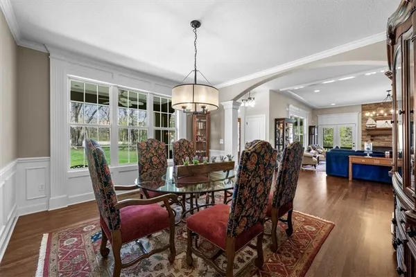 $1,200,000 | 9885 Edgerton Road, De Soto, KS 66018