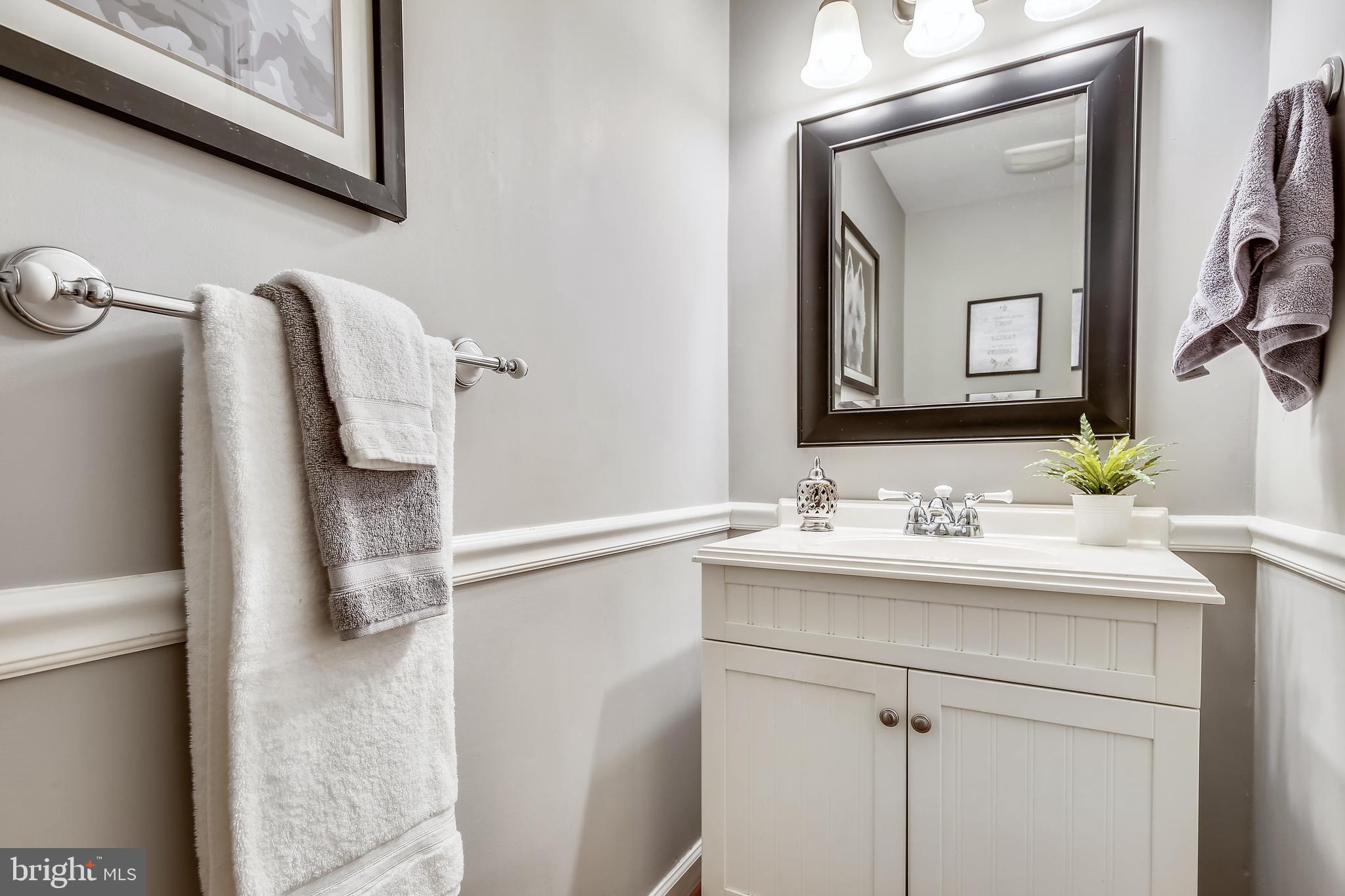 1923 Batten Hollow Road Vienna, VA 22182 - Photo 15 of 37 Powder room