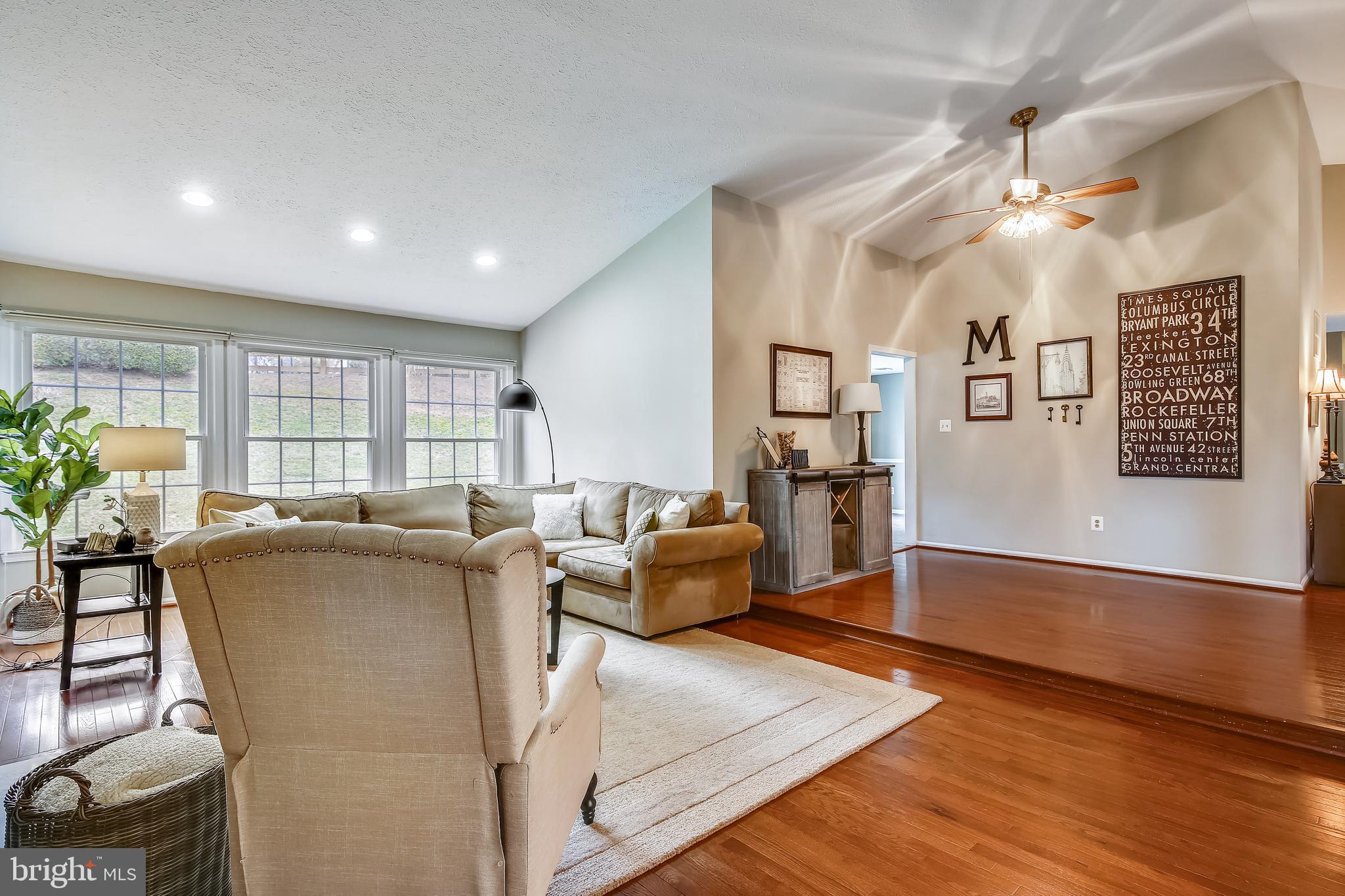 1923 Batten Hollow Road Vienna, VA 22182 - Photo 8 of 37 Gallery Image 8