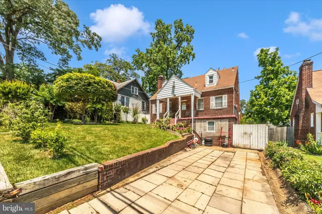 $539,900 | 3924 Nicholson Street, Hyattsville, MD 20782