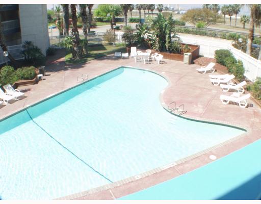 3938 Surfside, Unit 3241 Corpus Christi, TX 78402 - Photo 7 of 8