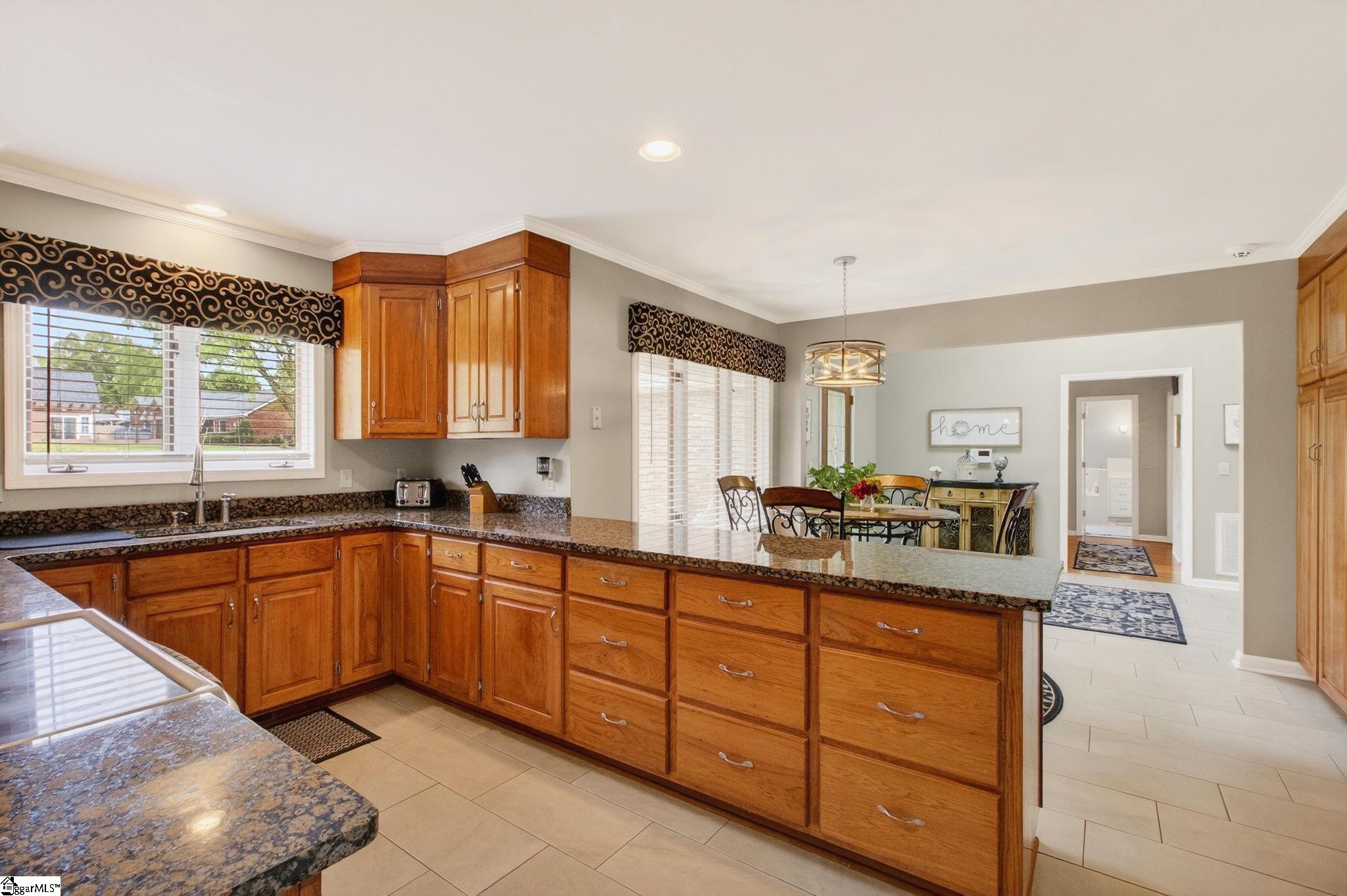 108 Stonehaven Lane Easley, SC 29642 - Photo 15 of 49