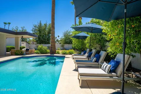 $1,075,000 | 241 East Forest Hills Drive, Phoenix, AZ 85022