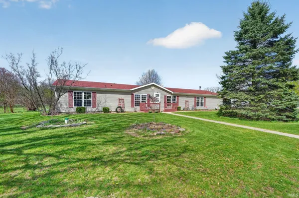 $425,000 | 29813 County Road 2, Granger, IN 46530