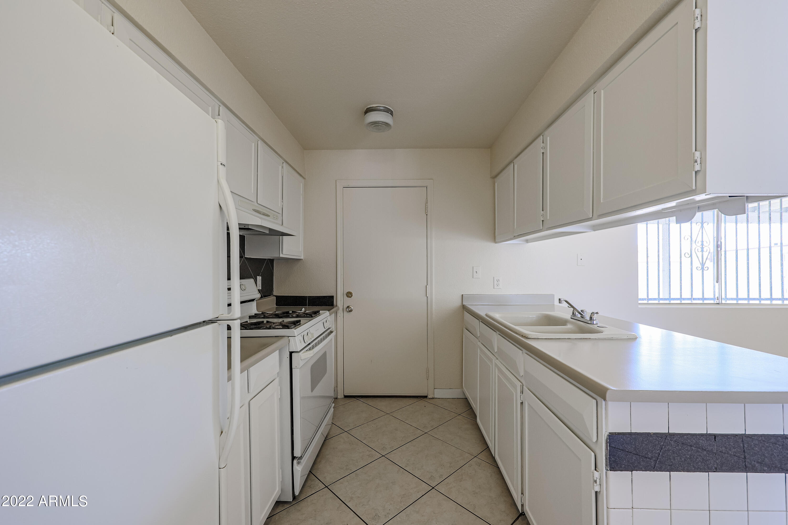 5407 West Granada Road Phoenix, AZ 85035 - Photo 11 of 26 B (10)