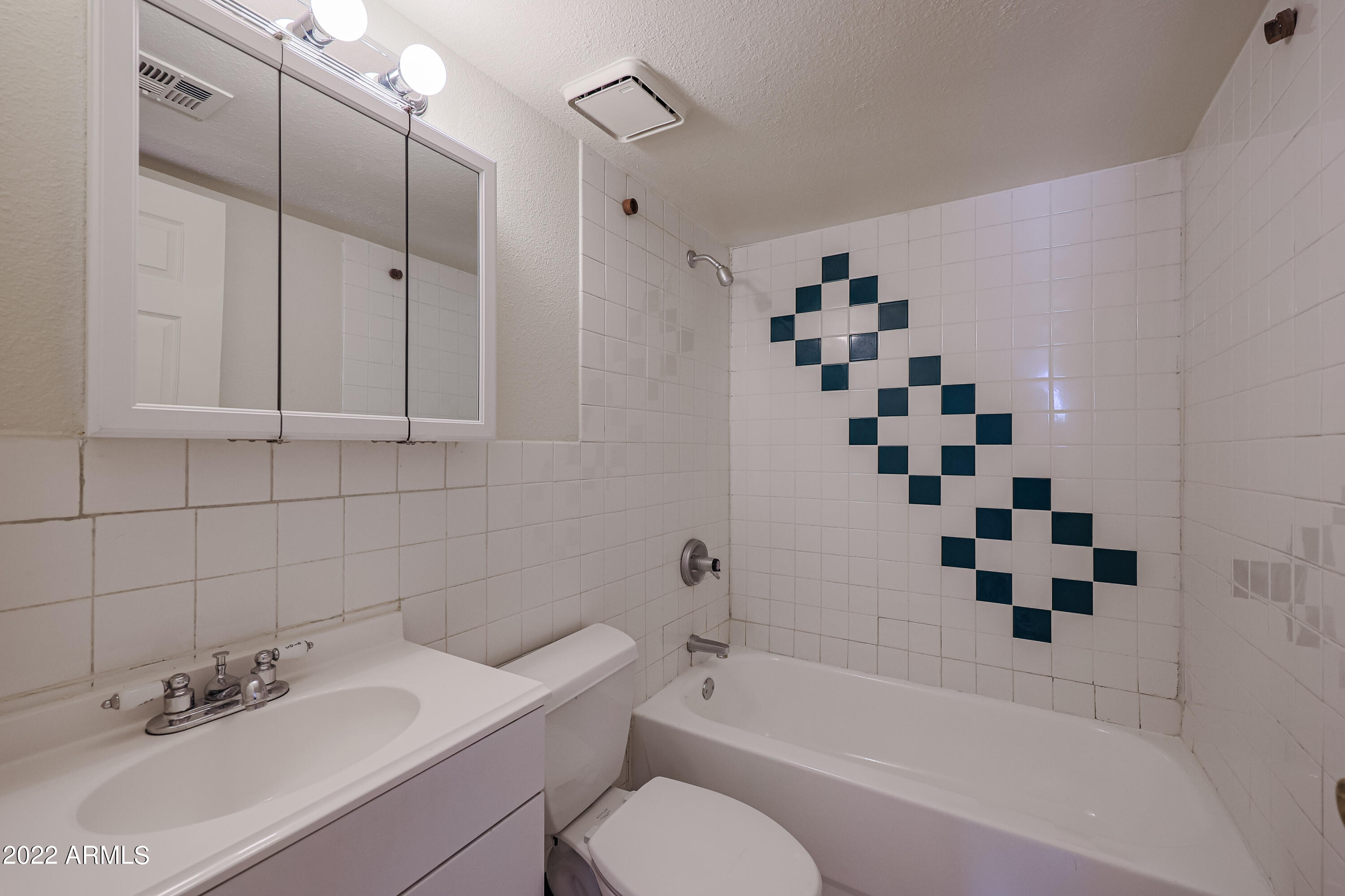 5407 West Granada Road Phoenix, AZ 85035 - Photo 15 of 26 B (14)