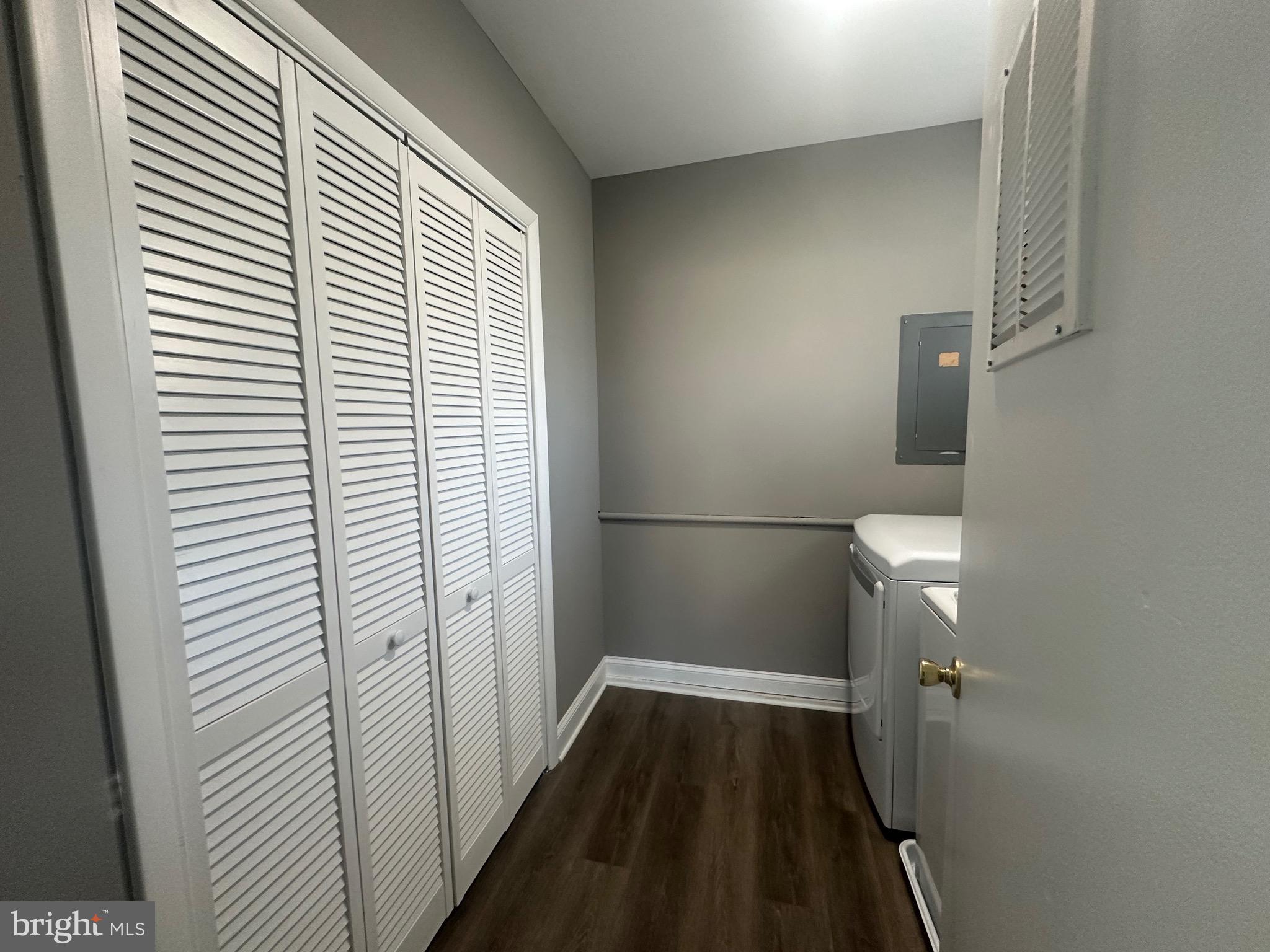 1401 Madison Drive Fort Washington, MD 20744 - Photo 13 of 30 a view of a bathroom with a shower