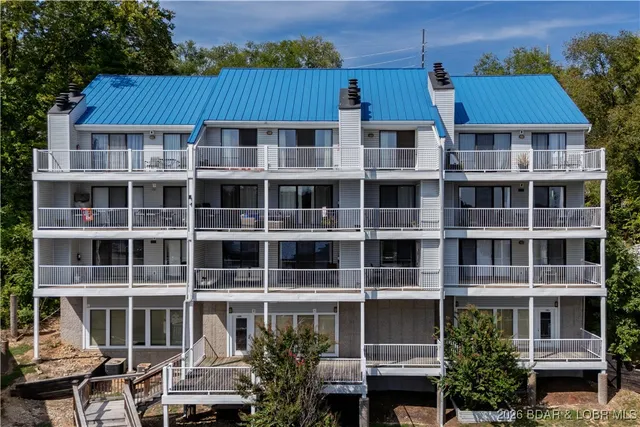 $199,000 | 5112 Osage Beach Parkway, Unit 812, Osage Beach, MO 65065