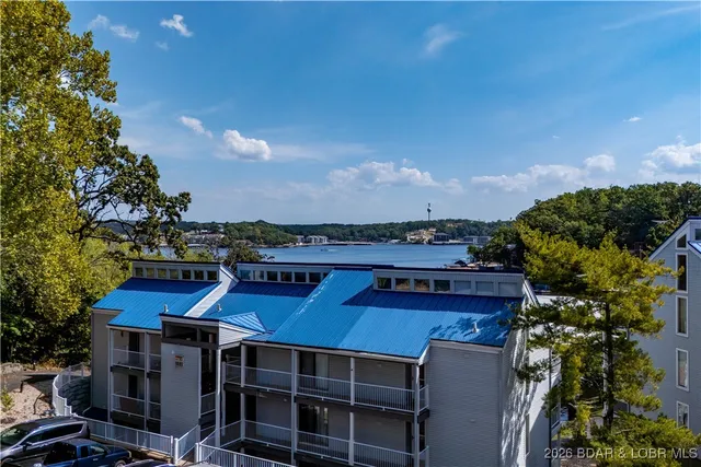 $199,000 | 5112 Osage Beach Parkway, Unit 812, Osage Beach, MO 65065