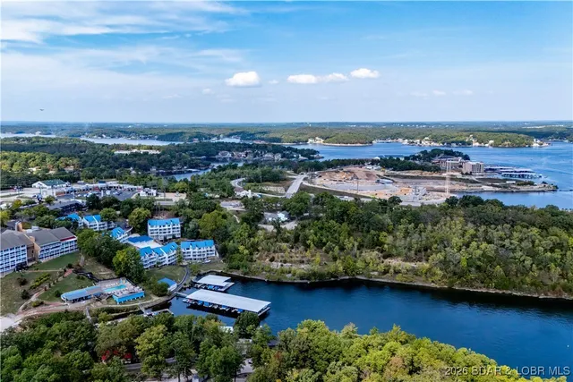 $199,000 | 5112 Osage Beach Parkway, Unit 812, Osage Beach, MO 65065