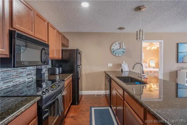 $199,000 | 5112 Osage Beach Parkway, Unit 812, Osage Beach, MO 65065