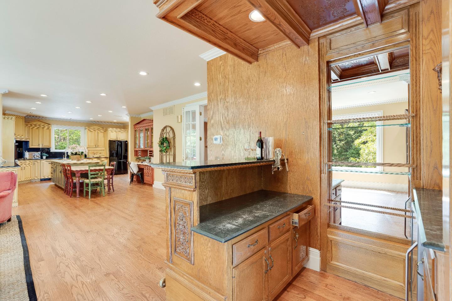 843 Chiltern Road Hillsborough, CA 94010 - Photo 18 of 94