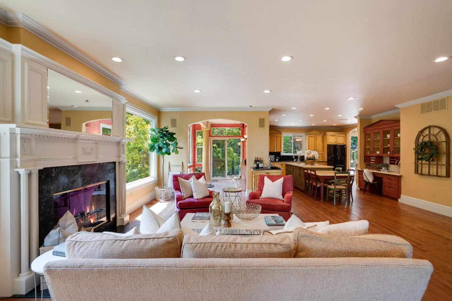 843 Chiltern Road Hillsborough, CA 94010 - Photo 19 of 94