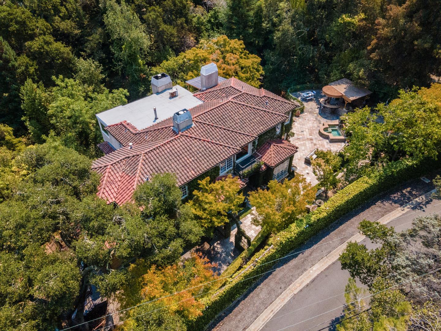 843 Chiltern Road Hillsborough, CA 94010 - Photo 88 of 94 an aerial view of a house with a garden