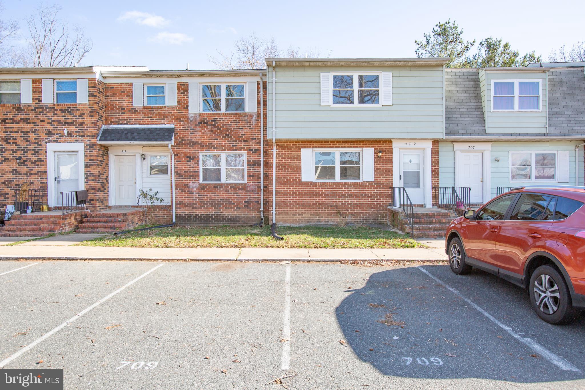 709 Anvil Road Fredericksburg, VA 22405 - Photo 3 of 37 Gallery Image 3