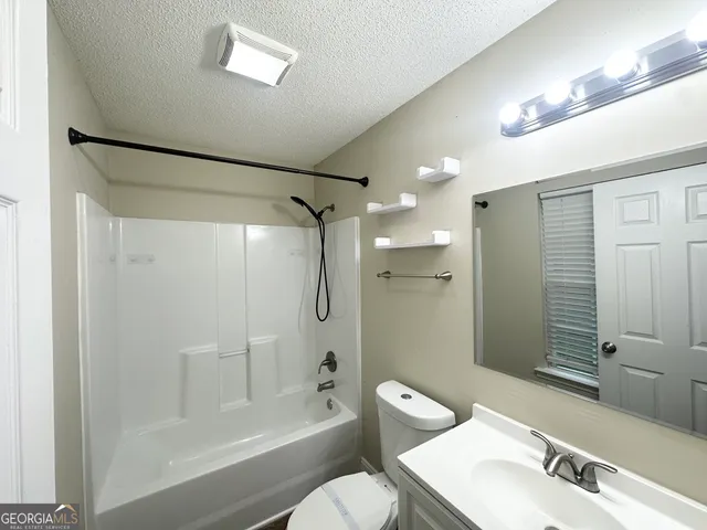 $262,000 | 221 Courthouse Park Drive, Temple, GA 30179