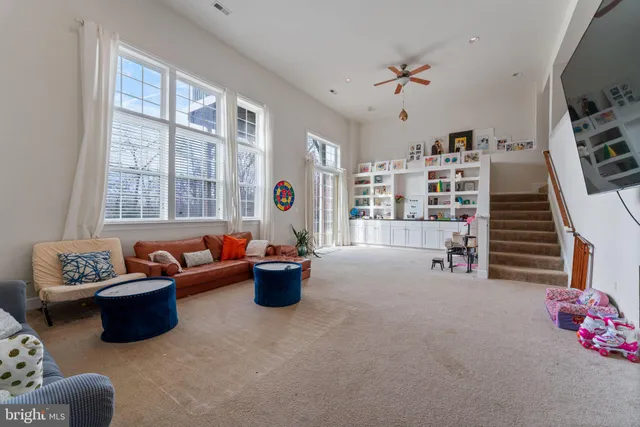 $5,495 | 6526 Wayside Place, Alexandria, VA 22310