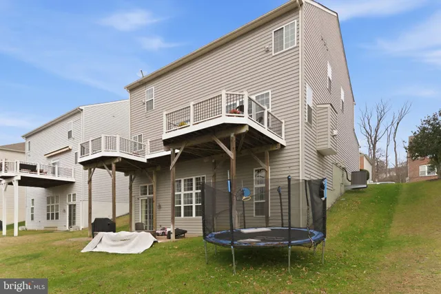 $5,495 | 6526 Wayside Place, Alexandria, VA 22310