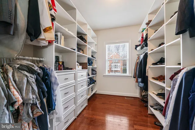 $5,495 | 6526 Wayside Place, Alexandria, VA 22310