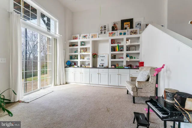 $5,495 | 6526 Wayside Place, Alexandria, VA 22310